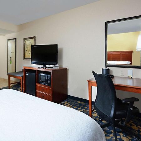 Hampton Inn & Suites Huntersville Zewnętrze zdjęcie